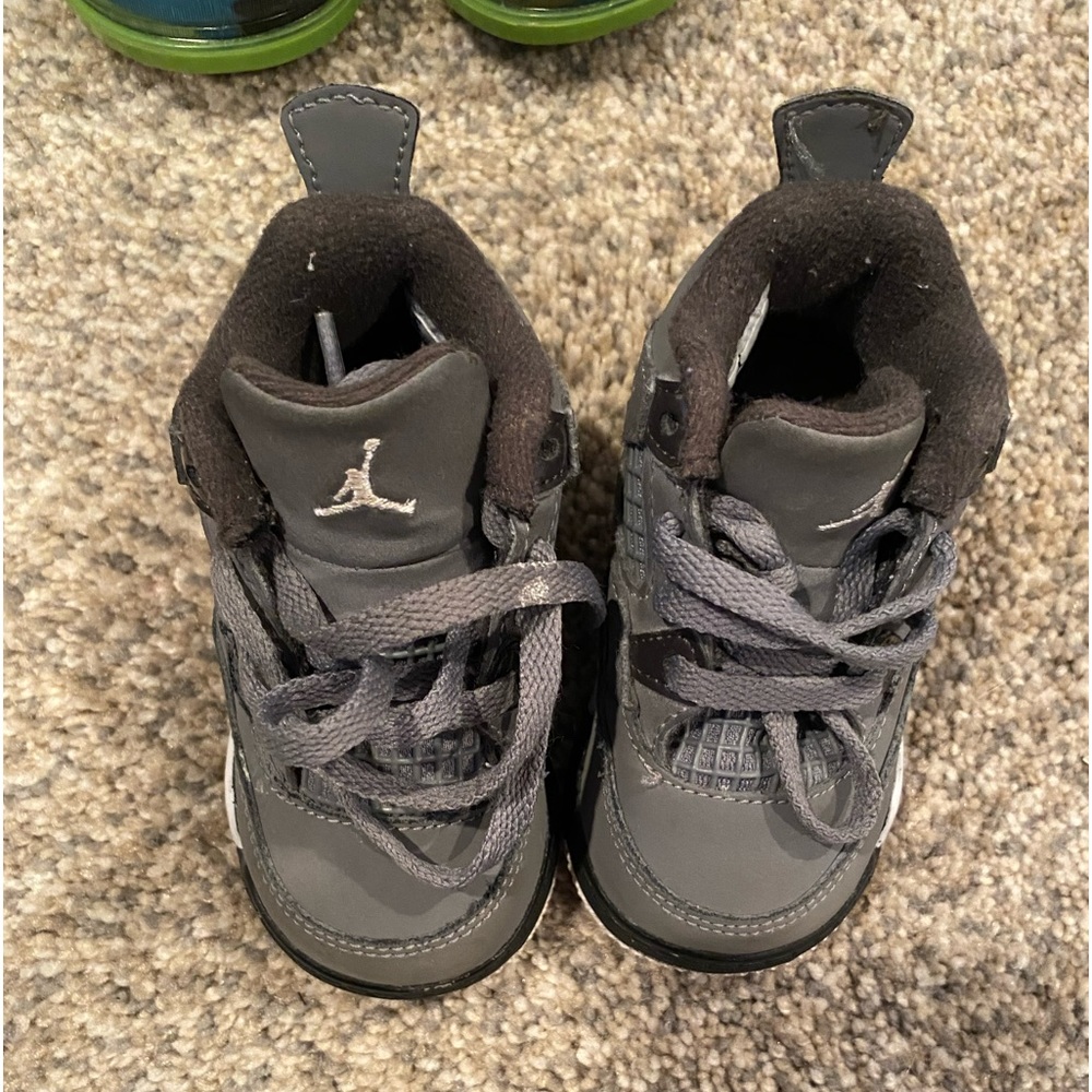 Baby air Jordan’s size 4c